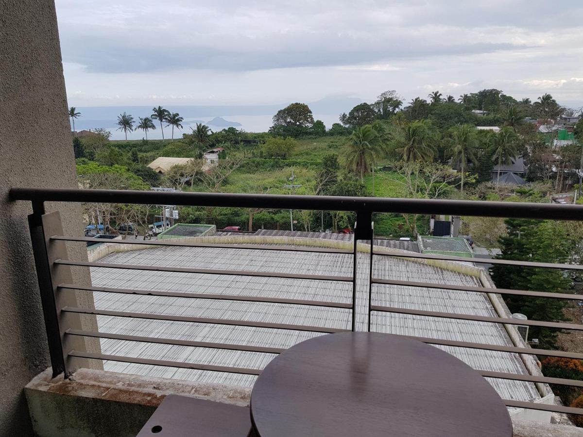 One Tagaytay Place Private Residences Tagaytay City Exterior photo
