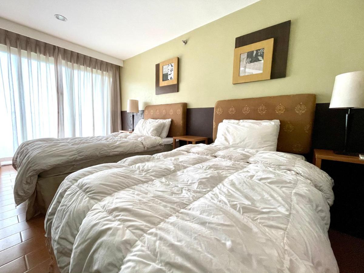 One Tagaytay Place Private Residences Tagaytay City Exterior photo