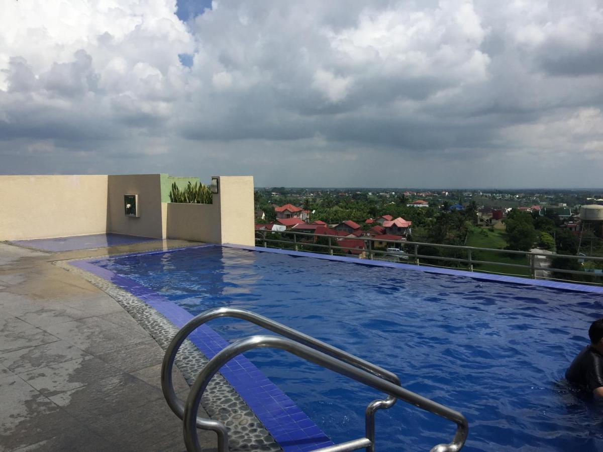 One Tagaytay Place Private Residences Tagaytay City Exterior photo