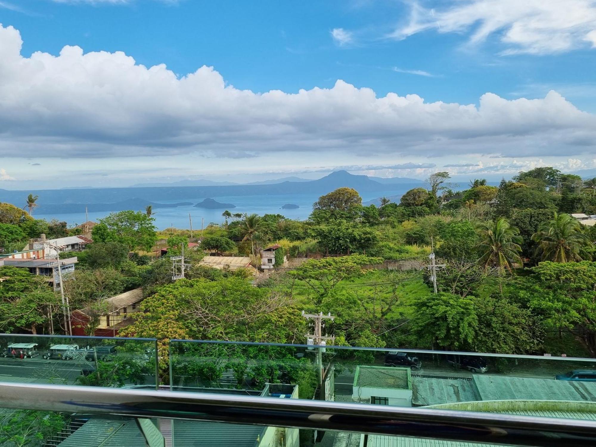 One Tagaytay Place Private Residences Tagaytay City Exterior photo