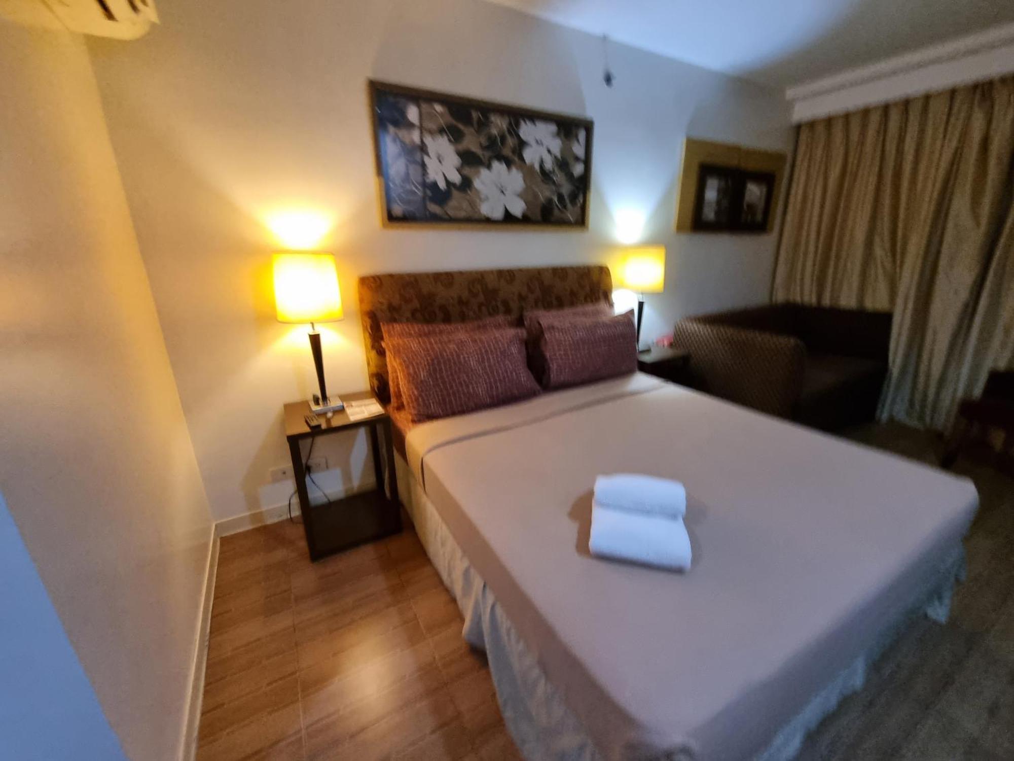 One Tagaytay Place Private Residences Tagaytay City Exterior photo