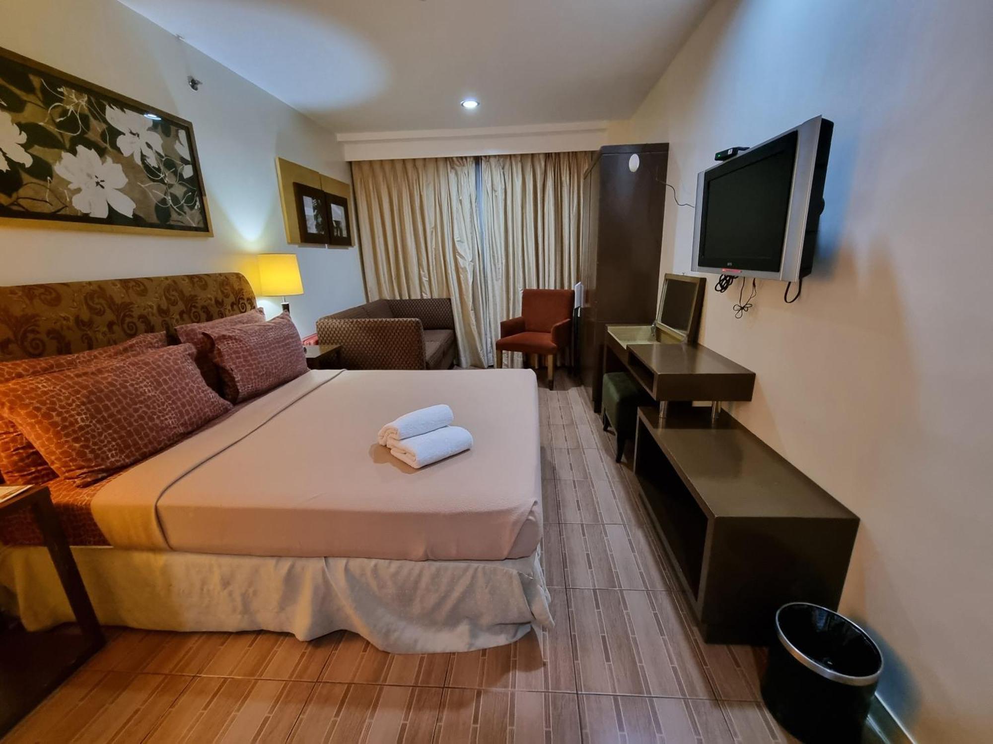 One Tagaytay Place Private Residences Tagaytay City Exterior photo